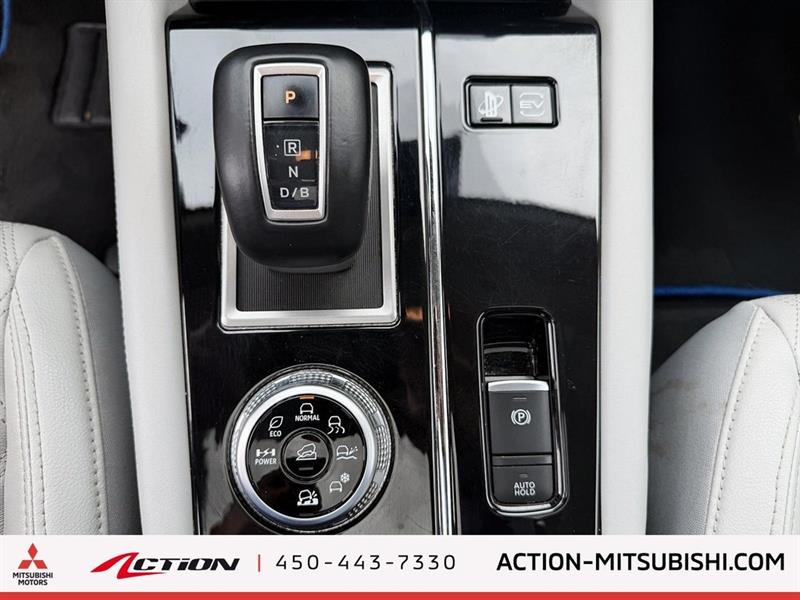 mitsubishi Outlander rechargeable 2024 - 23