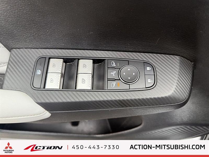 mitsubishi Outlander rechargeable 2024 - 24