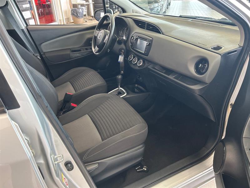 toyota Yaris Hatchback 2018 - 13