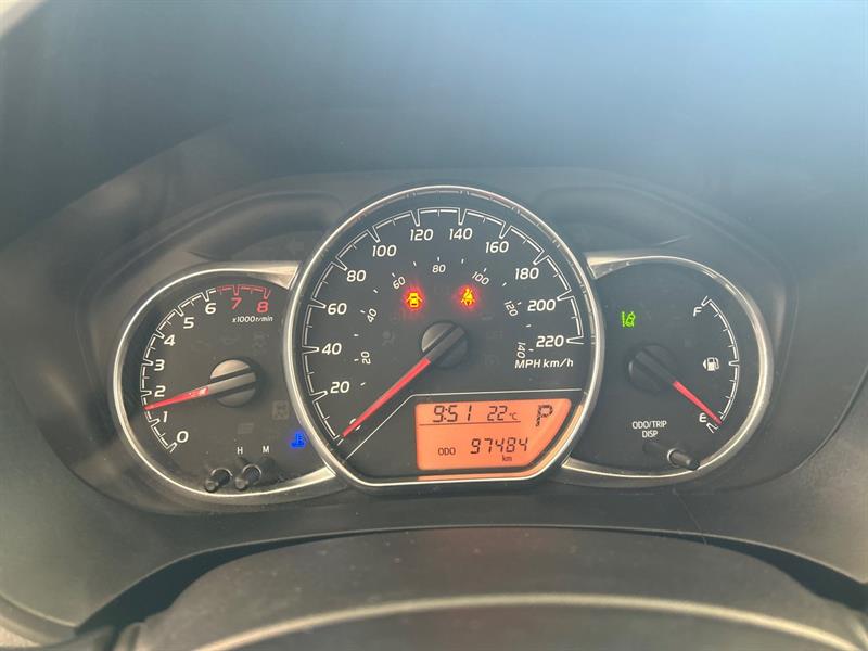 toyota Yaris Hatchback 2018 - 24