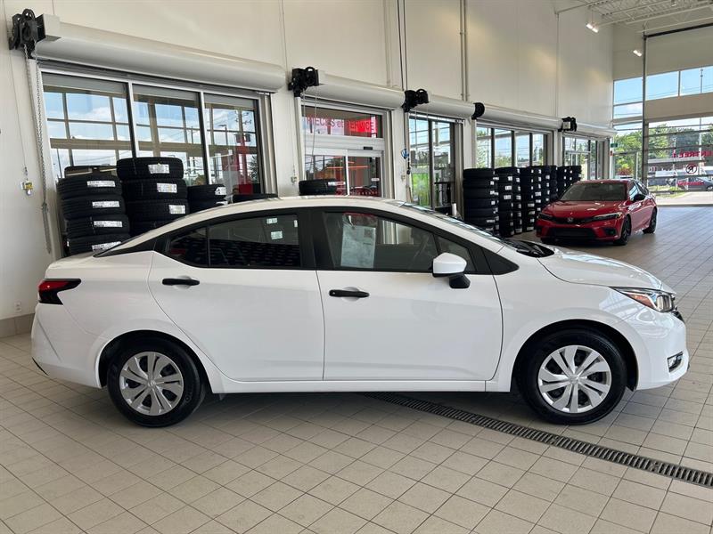nissan Versa 2024 - 5