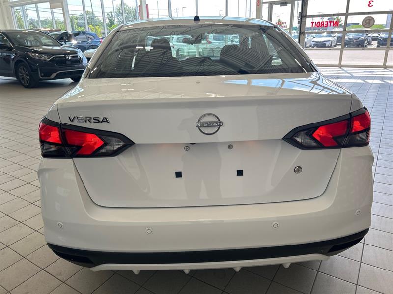 nissan Versa 2024 - 7