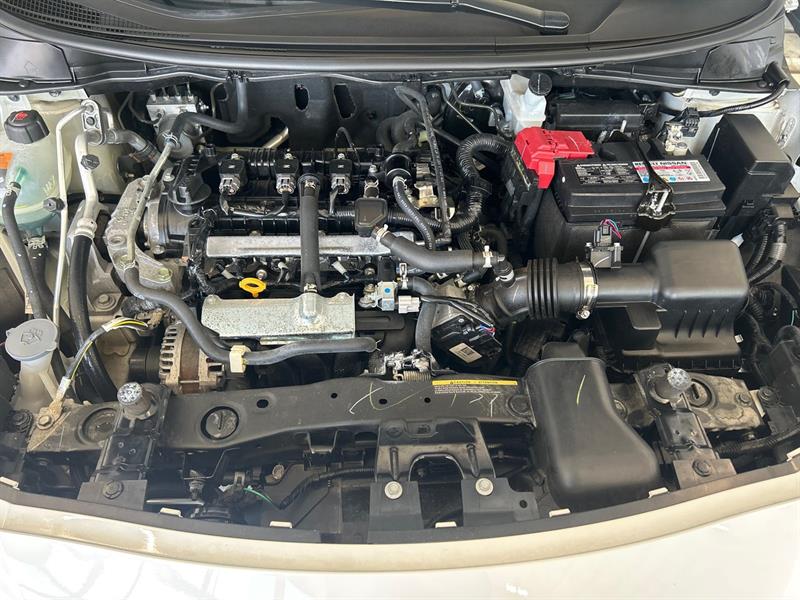 nissan Versa 2024 - 16