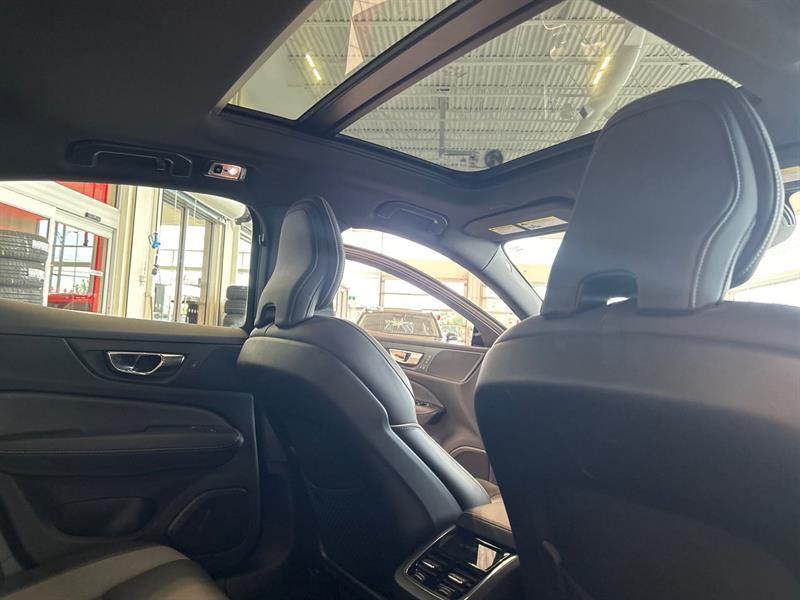 volvo S60 2019 - 32