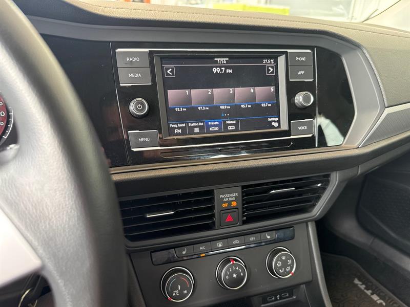 volkswagen Jetta 2021 - 23