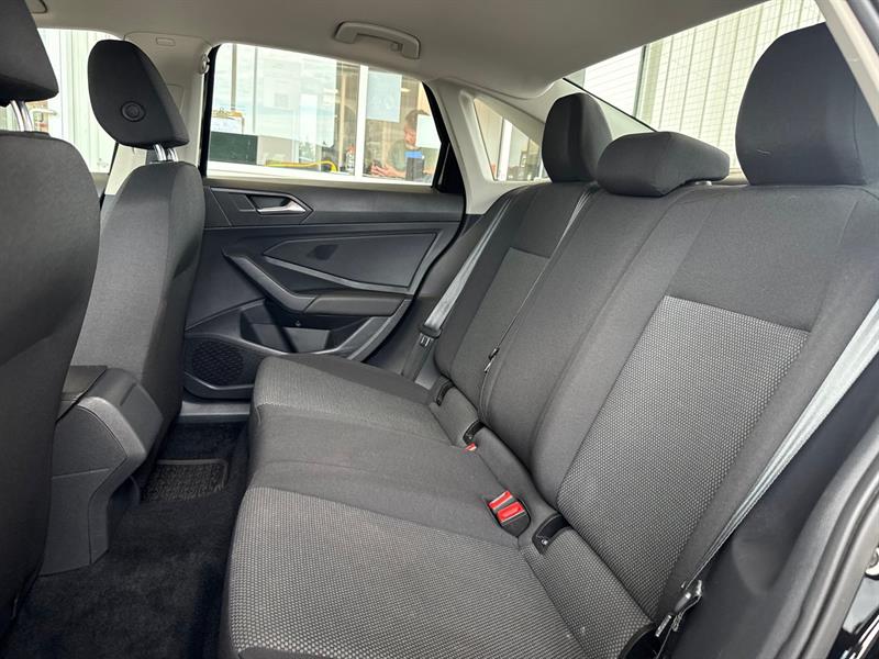 volkswagen Jetta 2021 - 30