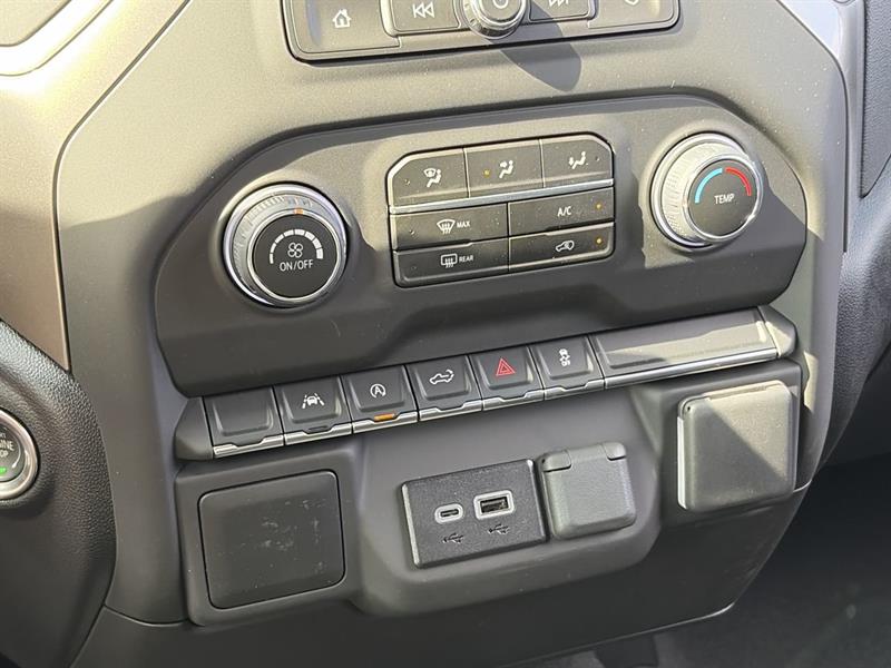 chevrolet Silverado 1500 2026 - 26
