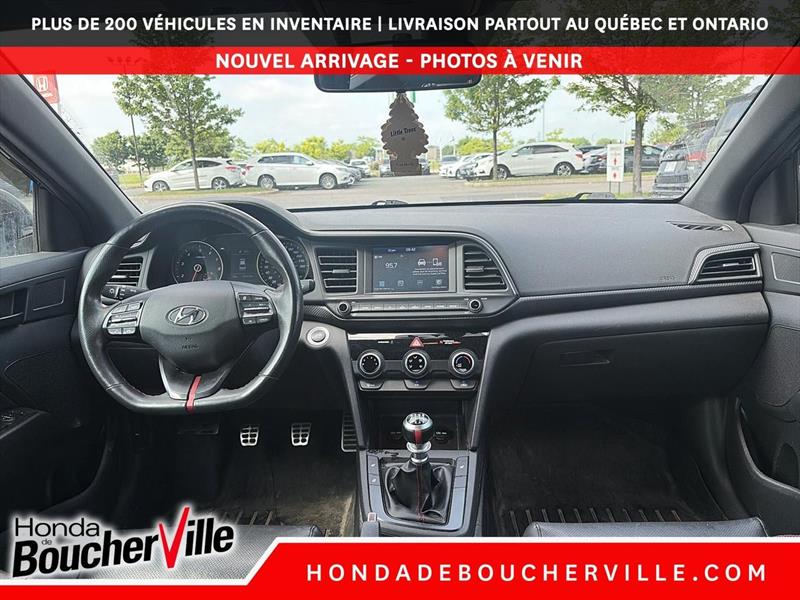 hyundai Elantra 2019 - 17