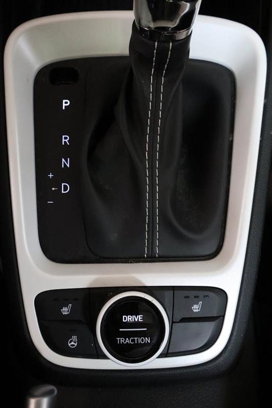 hyundai Venue 2024 - 25