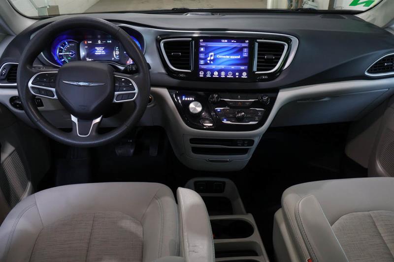 chrysler Pacifica 2018 - 15