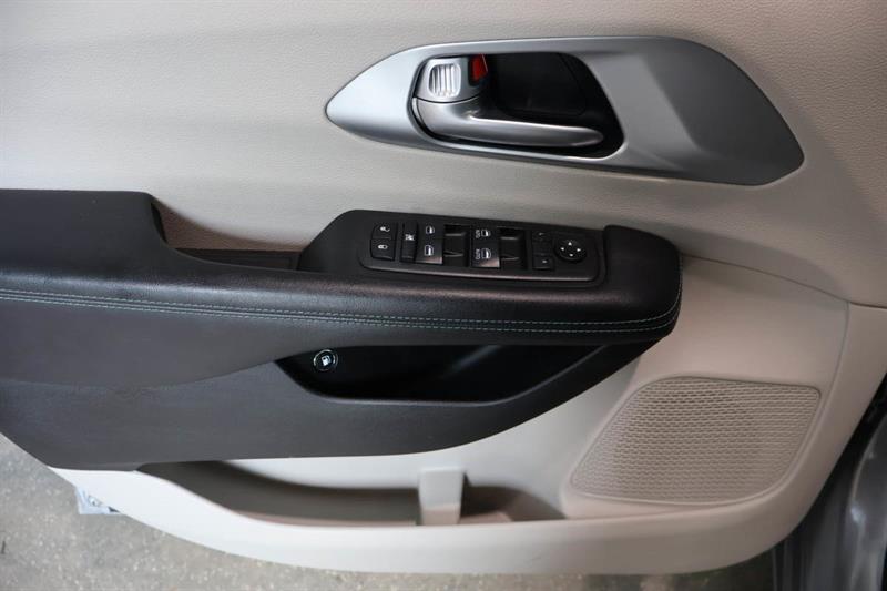 chrysler Pacifica 2018 - 27