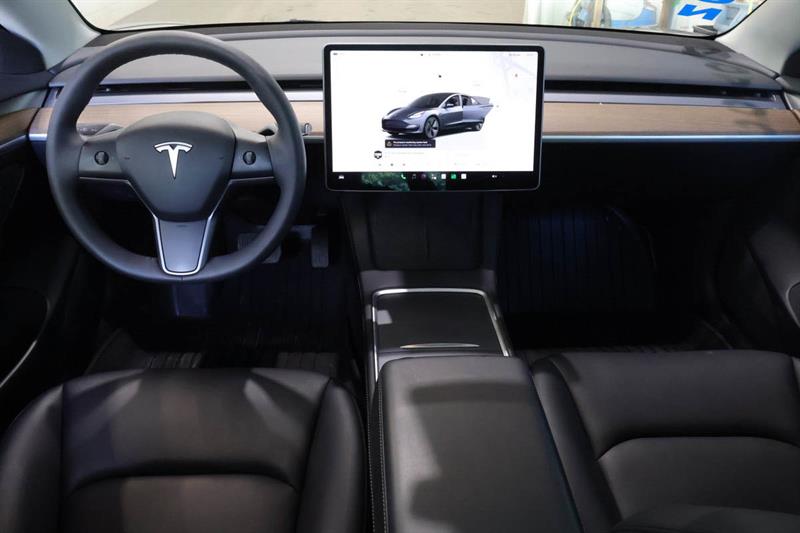 tesla Model 3 2023 - 14