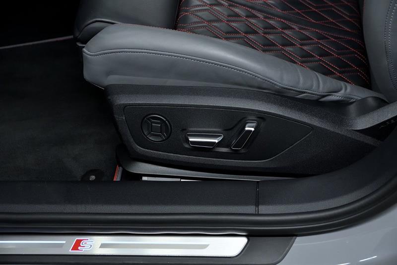 audi S6 Sedan 2025 - 14