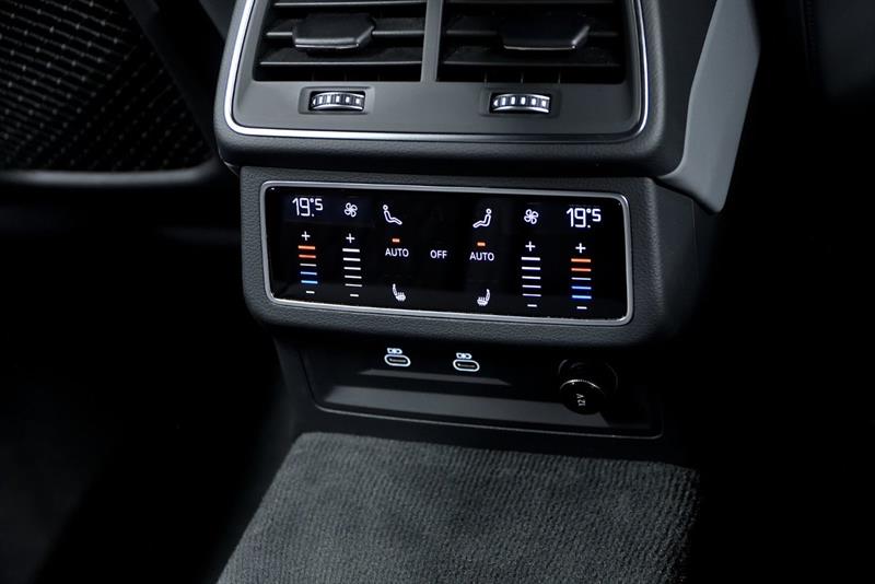 audi S6 Sedan 2025 - 42