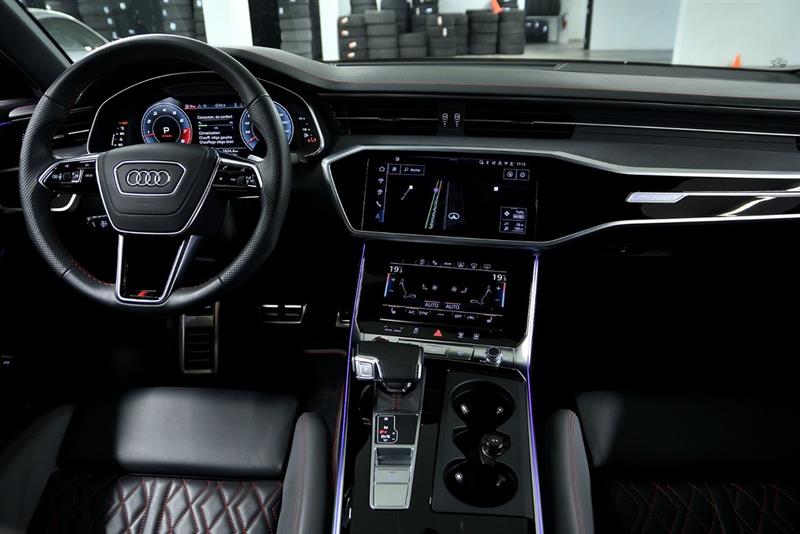 audi S6 Sedan 2025 - 43