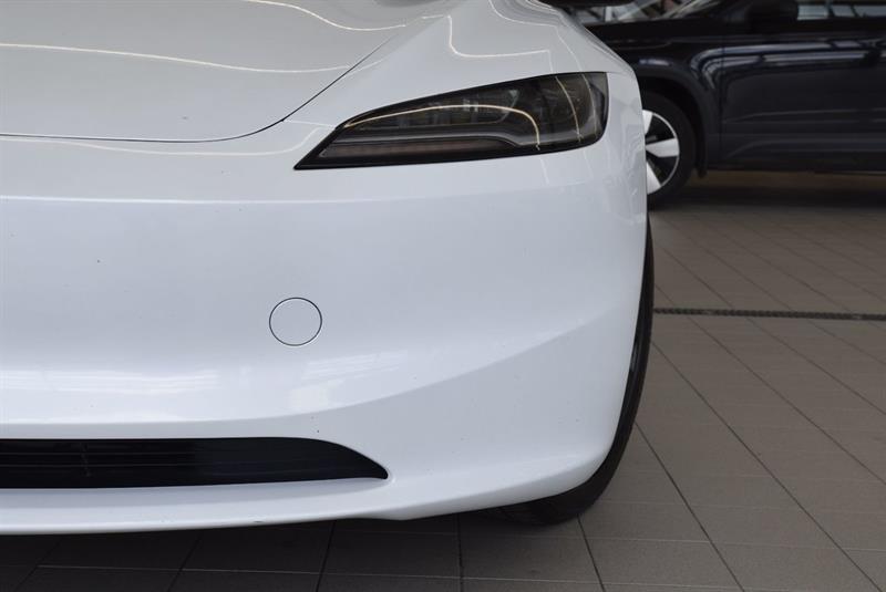 tesla Model 3 2024 - 3