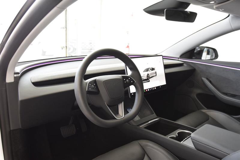 tesla Model 3 2024 - 5