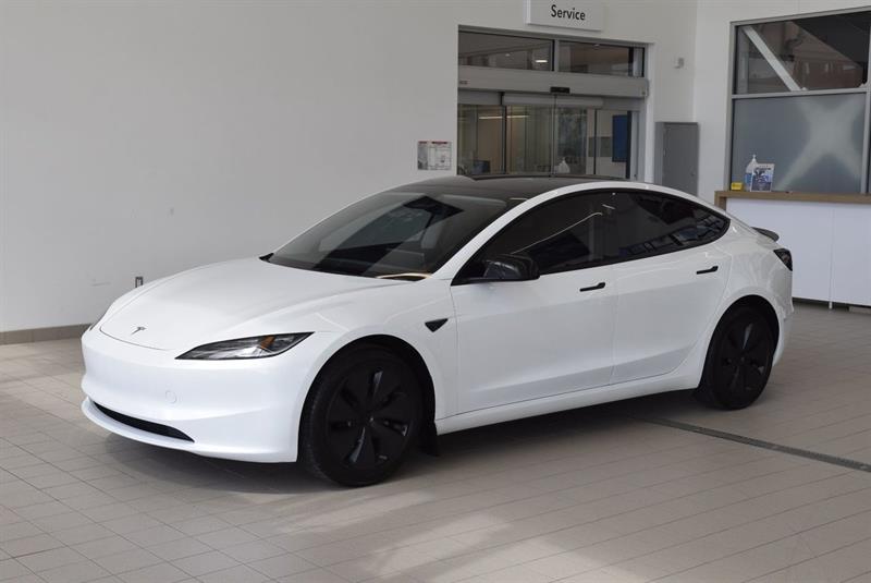 tesla Model 3 2024 - 8