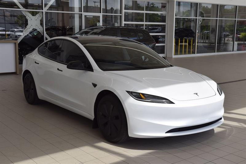 tesla Model 3 2024 - 10