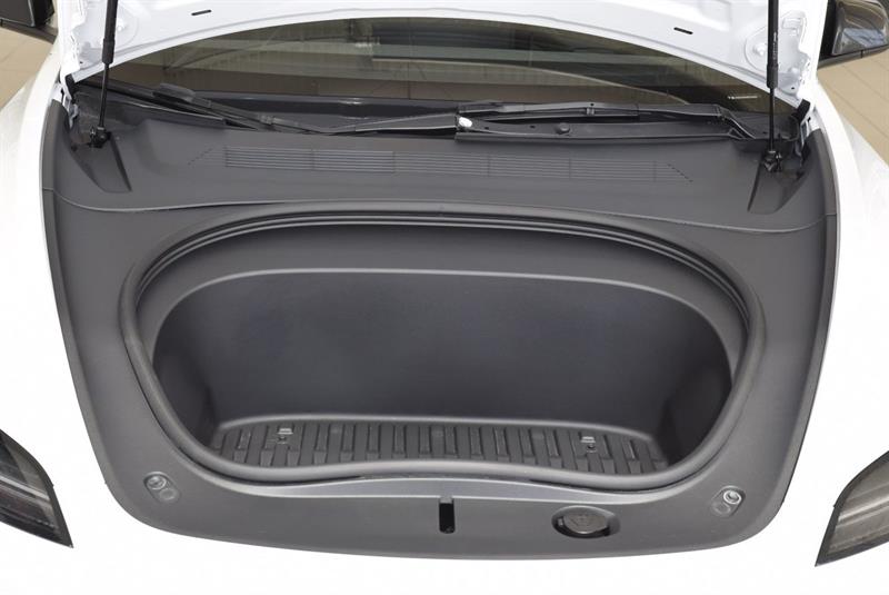 tesla Model 3 2024 - 14