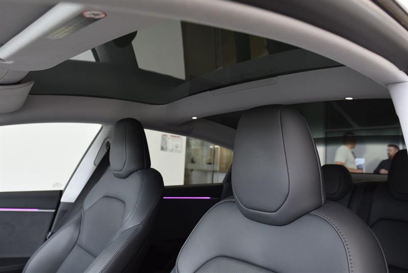 tesla Model 3 2024 - 15