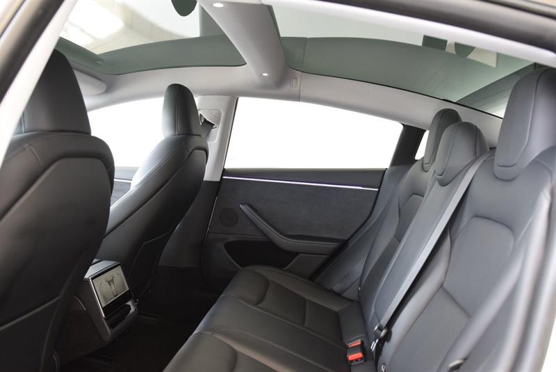 tesla Model 3 2024 - 20