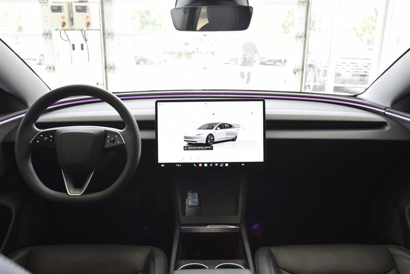 tesla Model 3 2024 - 22