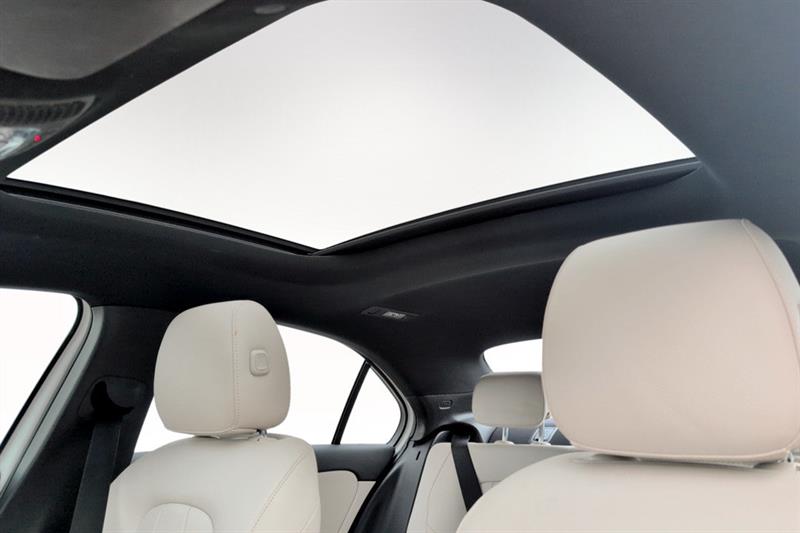 mercedes-benz A220 2022 - 11