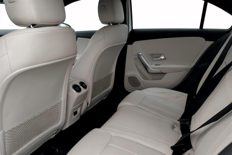 mercedes-benz A220 2022 - 12