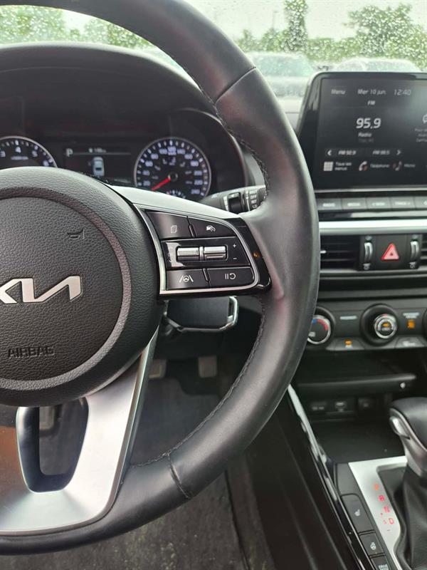 kia Forte 2023 - 12