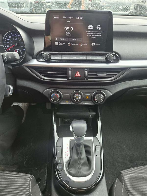 kia Forte 2023 - 13