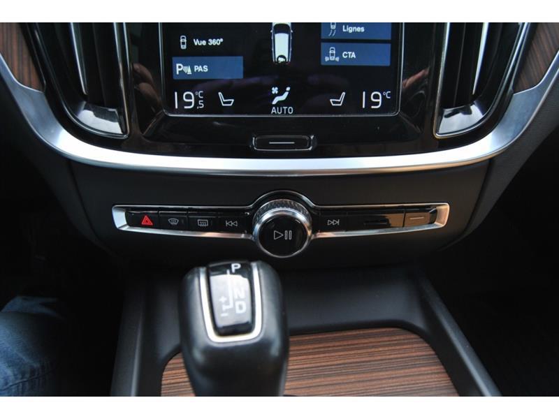 volvo V60 Cross Country 2022 - 20