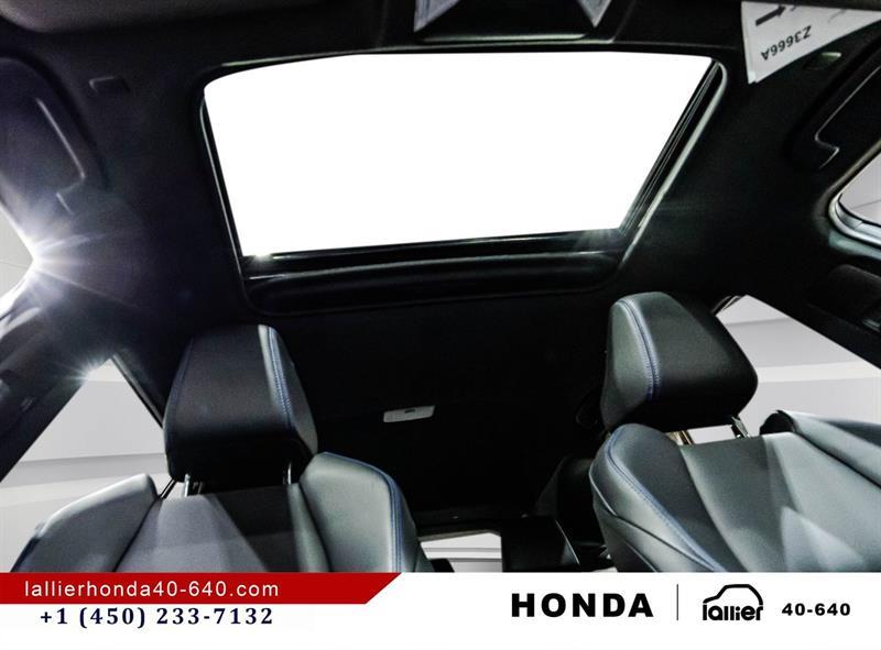 2025 Toyota RAV4 - Image 19