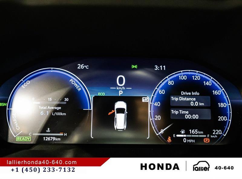 2025 Toyota RAV4 - Image 24