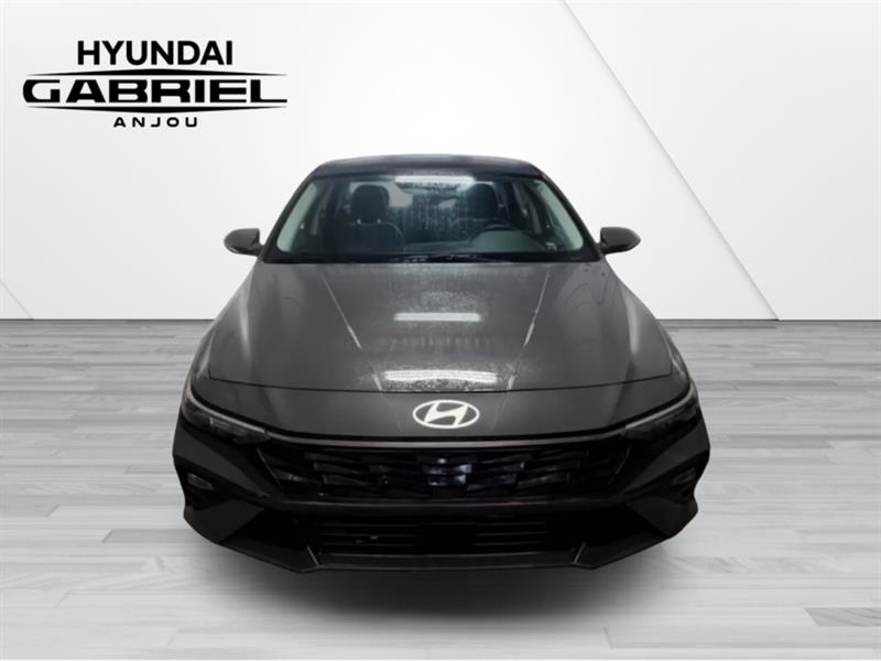 hyundai Elantra 2025 - 2