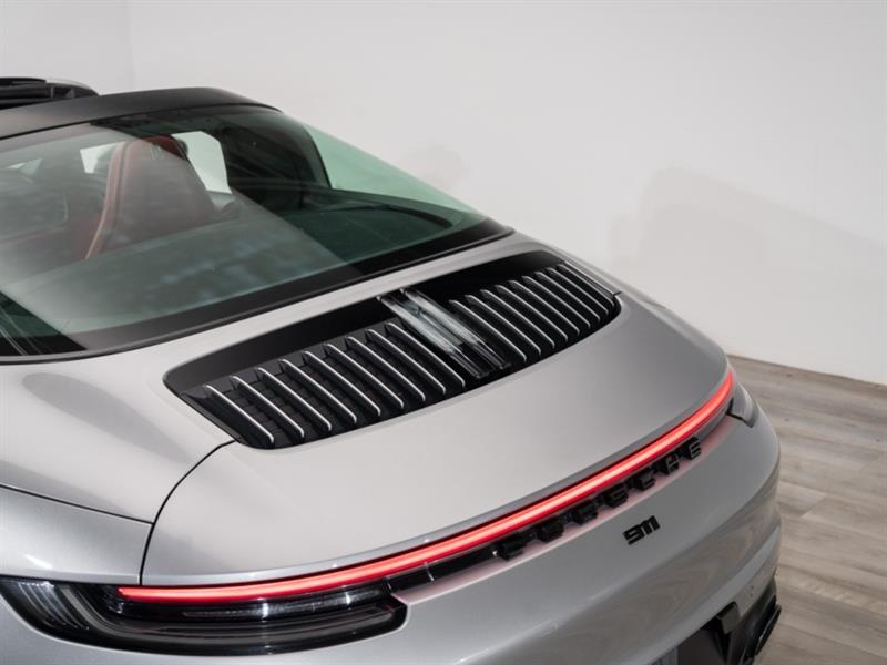 porsche 911 2021 - 12