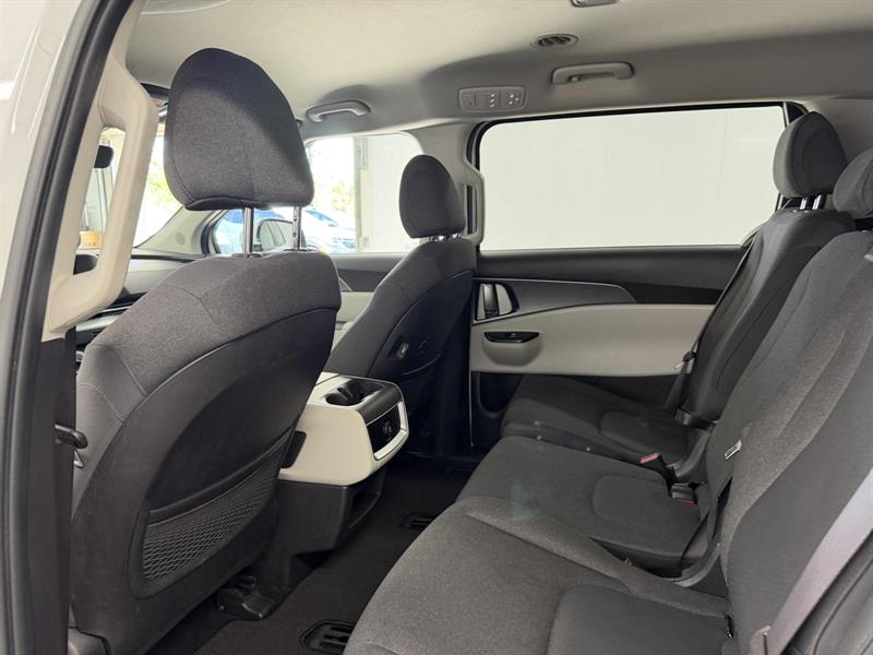 kia Carnival 2024 - 16