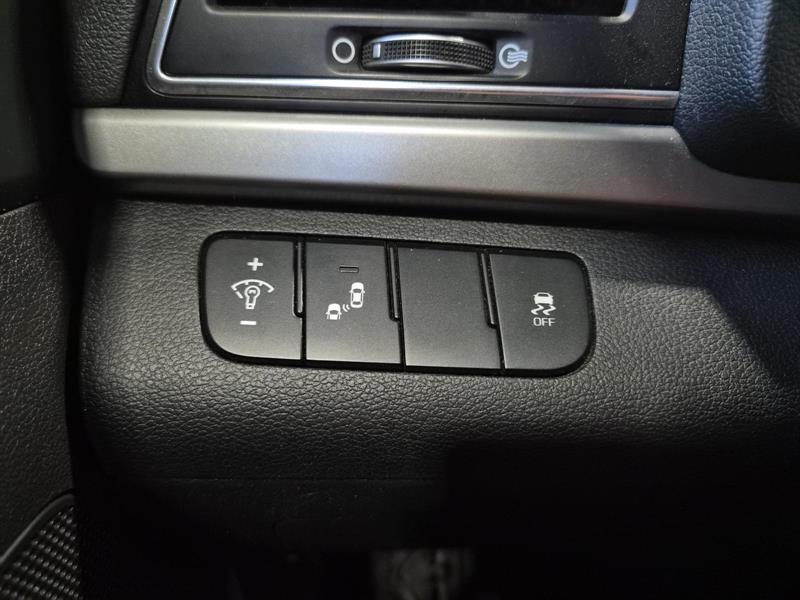 hyundai Elantra 2018 - 14