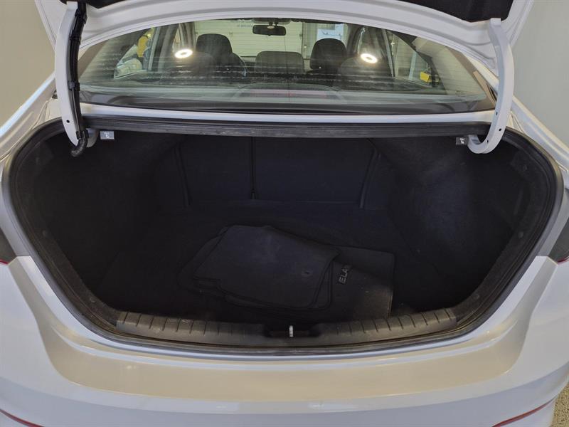 hyundai Elantra 2018 - 23