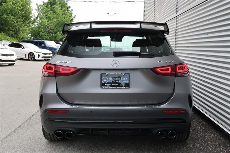 mercedes-benz GLA 2022 - 10