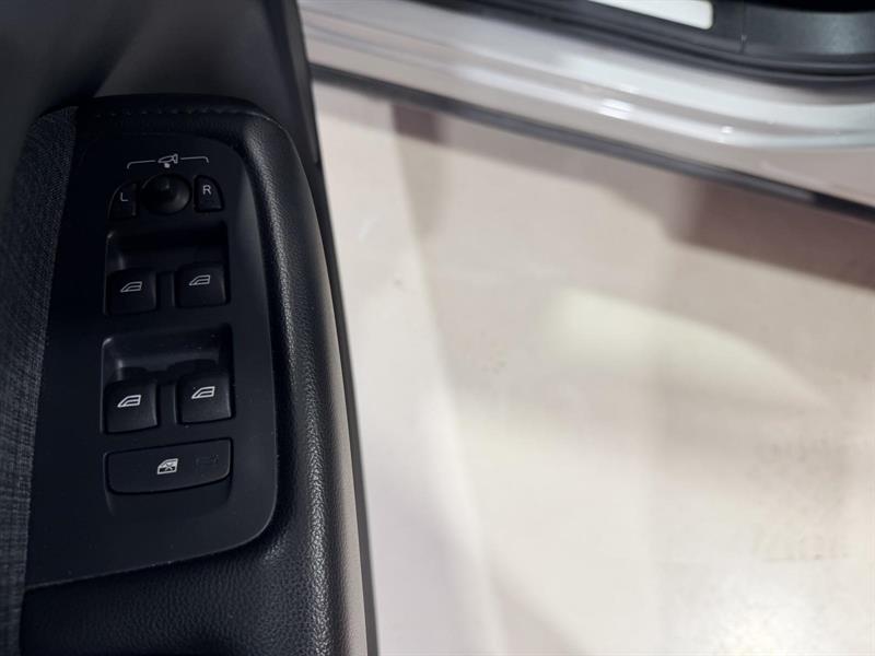 volvo XC60 2022 - 16