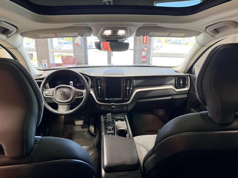 volvo XC60 2022 - 30