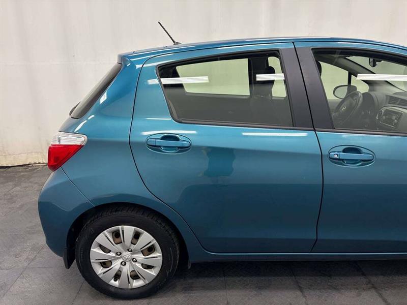toyota Yaris 2013 - 11
