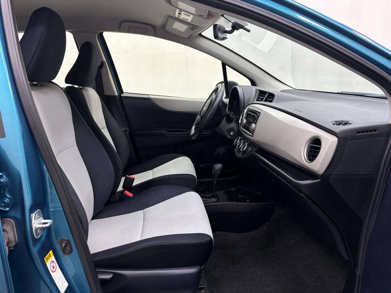 toyota Yaris 2013 - 21