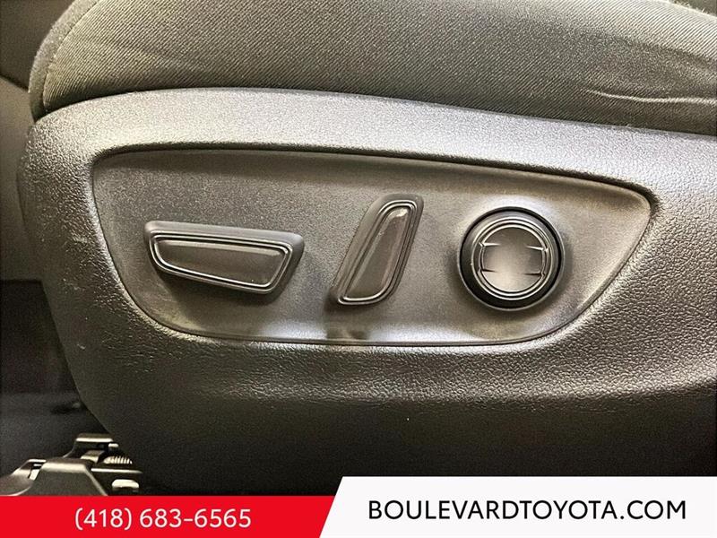 toyota RAV4 2023 - 10
