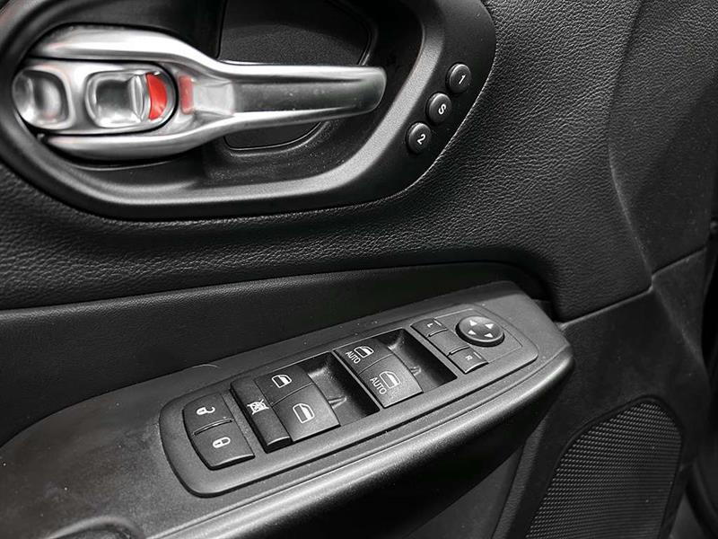 jeep Cherokee 2020 - 11