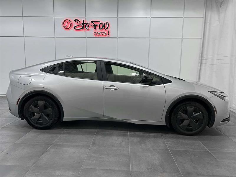 toyota Prius Prime 2025 - 9