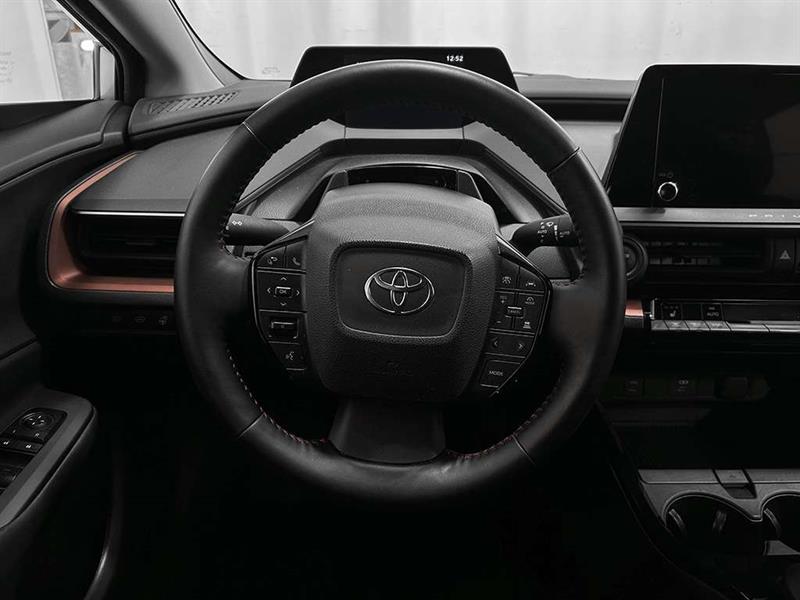 toyota Prius Prime 2025 - 14