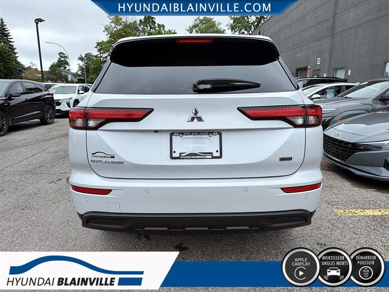mitsubishi Outlander 2022 - 4