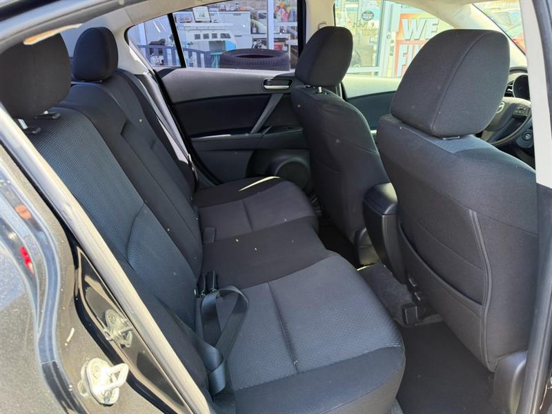 mazda Mazda3 2010 - 12